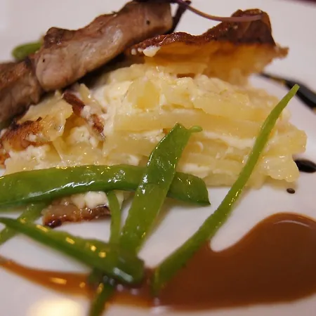 格鲁纳巴姆酒店 3*