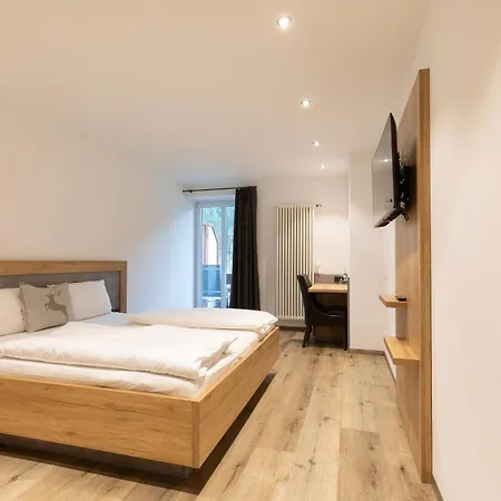 Landgasthaus Gruener Baum