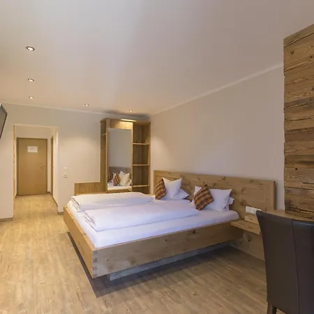 Landgasthaus Grüner Baum Hotel 3*