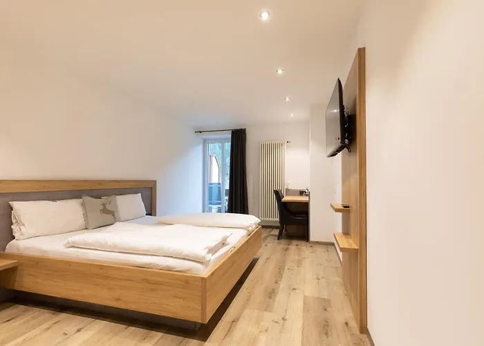 Landgasthaus Gruener Baum